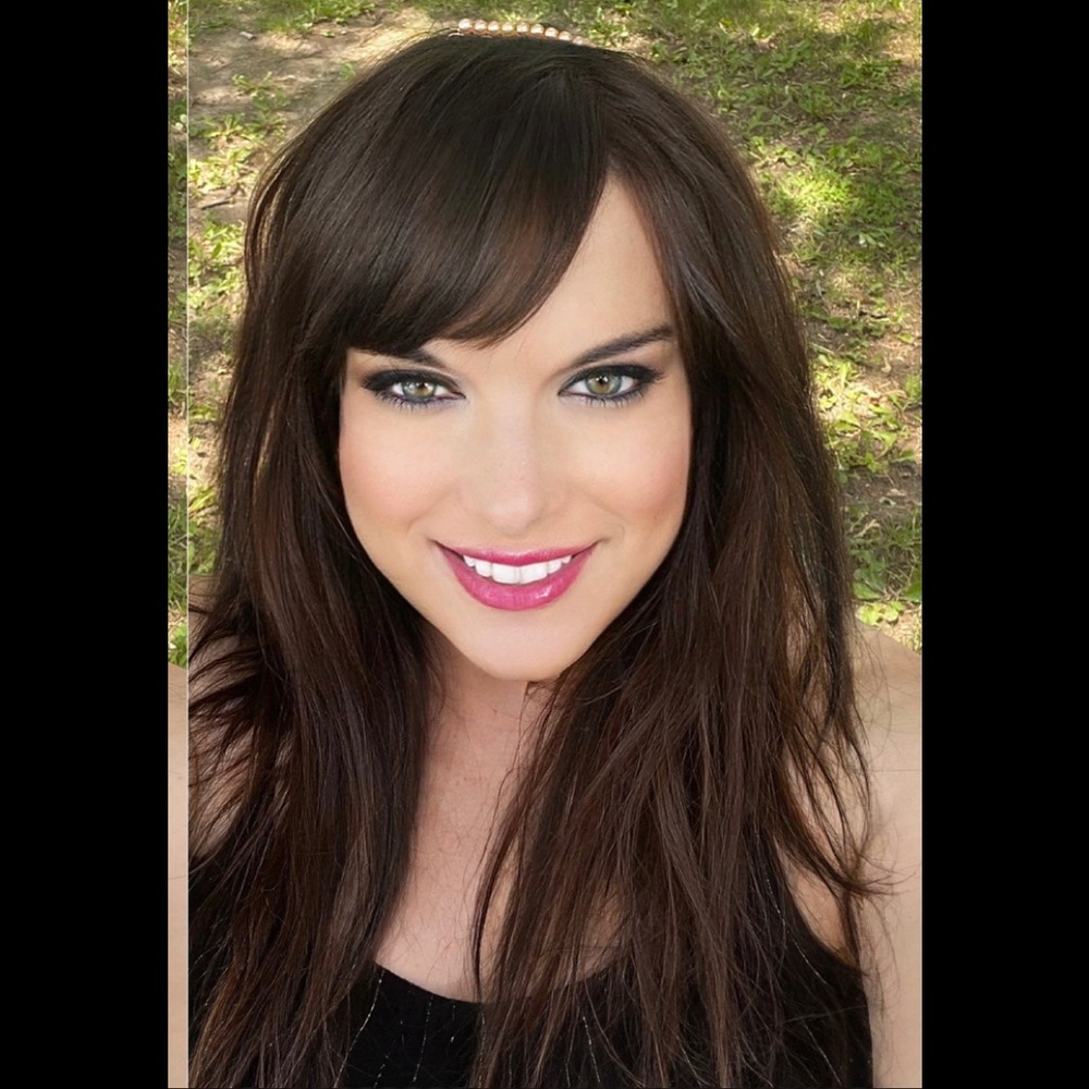 Meet your Posher, Kelly